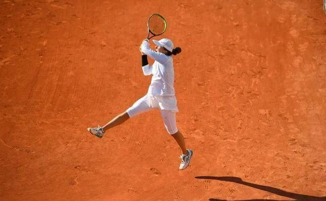 转会成本和 转会成本和