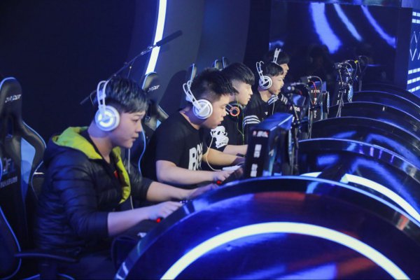 续约议价空 续约议价空